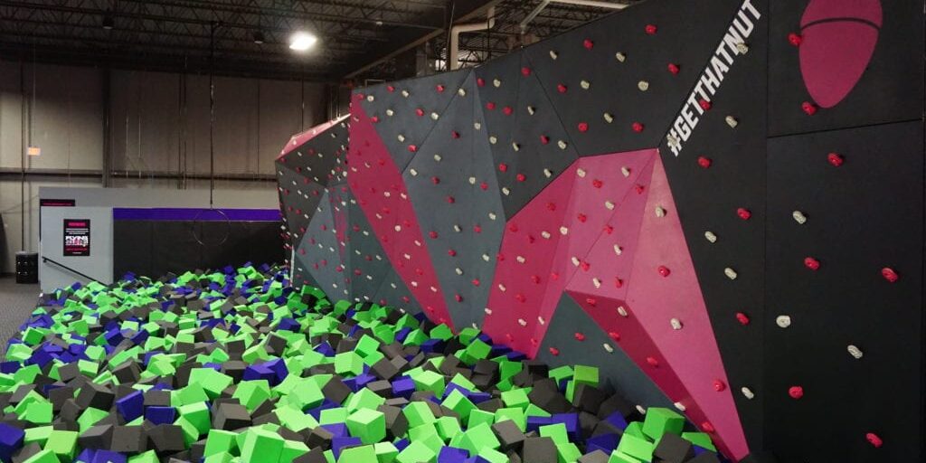 Indoor-Rock-Climbing-North-Calgary